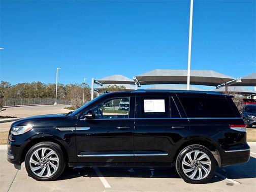 2024 Lincoln Navigator Reserve