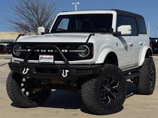 2023 Ford Bronco Outer Banks