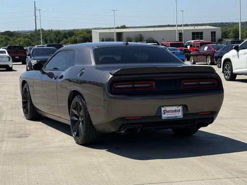 Granite Pearlcoat 2020 Dodge Challenger R/T