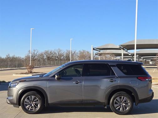 2023 Nissan Pathfinder S FWD