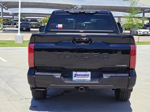 2025 Toyota Tundra Hybrid Platinum