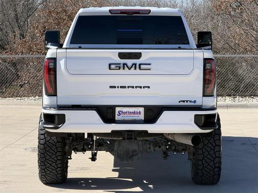 2024 GMC Sierra 3500 AT4
