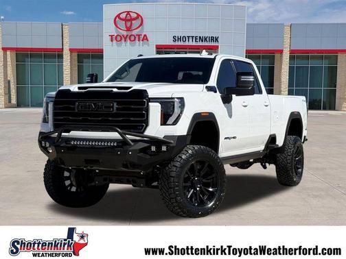 Summit White 2024 GMC Sierra 3500 AT4