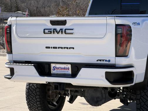 2024 GMC Sierra 3500 AT4