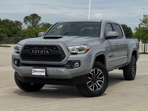 Cement 2021 Toyota Tacoma TRD Sport