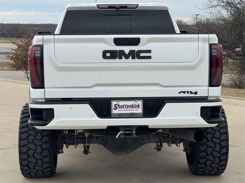 2024 GMC Sierra 2500 AT4