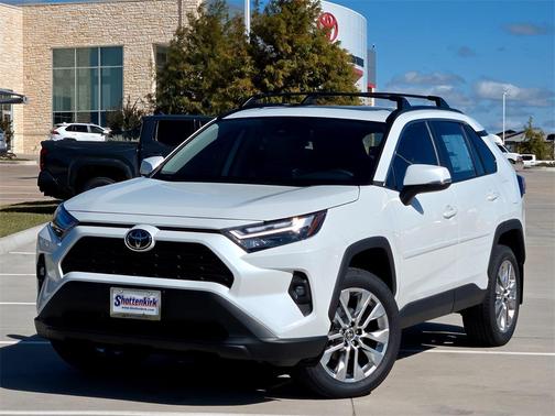 2025 Toyota RAV4 XLE Premium