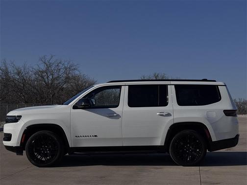 2024 Jeep Wagoneer Series II Carbide 4x2