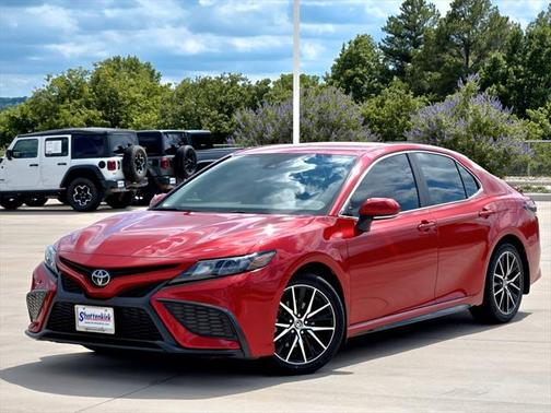 2021 Toyota Camry SE