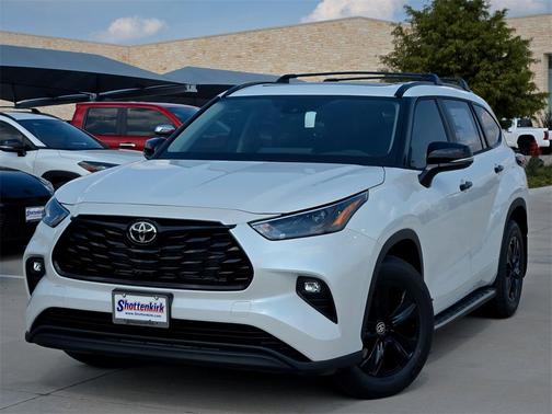 2025 Toyota Highlander Hybrid XLE