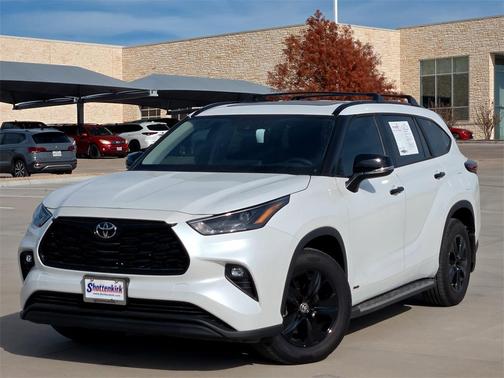 2025 Toyota Highlander Hybrid XLE