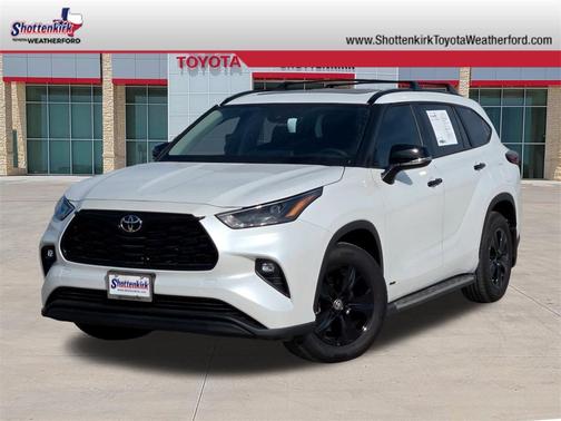 2025 Toyota Highlander Hybrid XLE