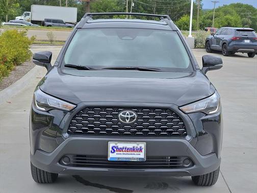 2025 Toyota Corolla Cross LE