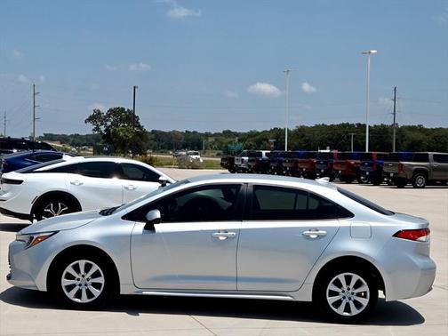 2024 Toyota Corolla Hybrid LE