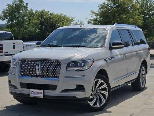 2022 Lincoln Navigator Reserve
