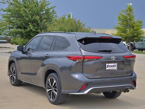 2022 Toyota Highlander XSE