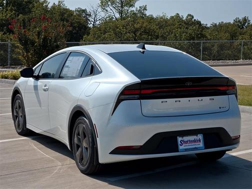 2026 Toyota Prius LE