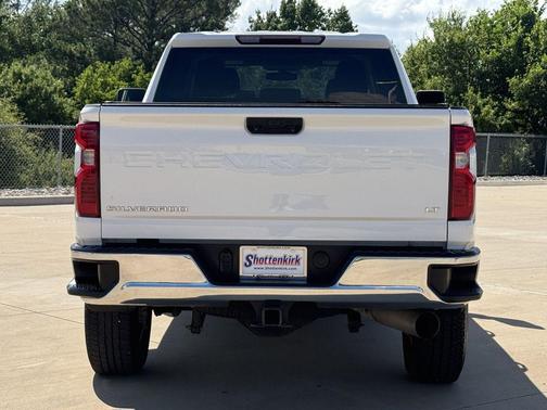 Summit White 2021 Chevrolet Silverado 2500 LT