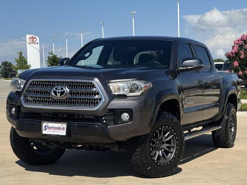 Magnetic Gray Metallic 2017 Toyota Tacoma TRD Off Road