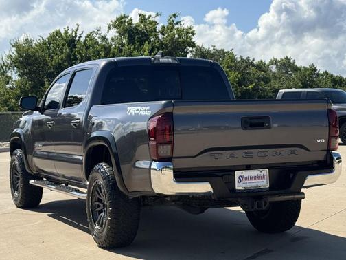 Magnetic Gray Metallic 2017 Toyota Tacoma TRD Off Road