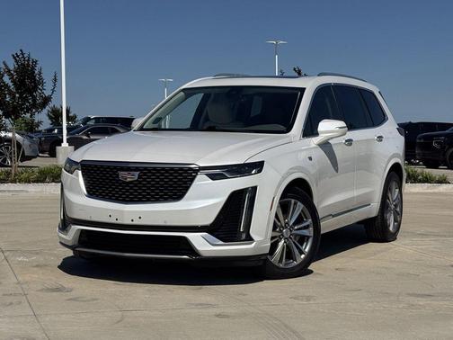 Crystal White Tricoat 2020 Cadillac XT6 Premium Luxury FWD