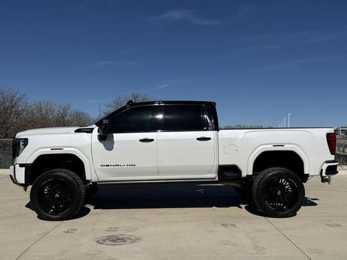 2024 GMC Sierra 2500 Denali Ultimate