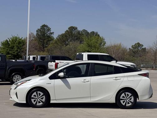 2017 Toyota Prius Four