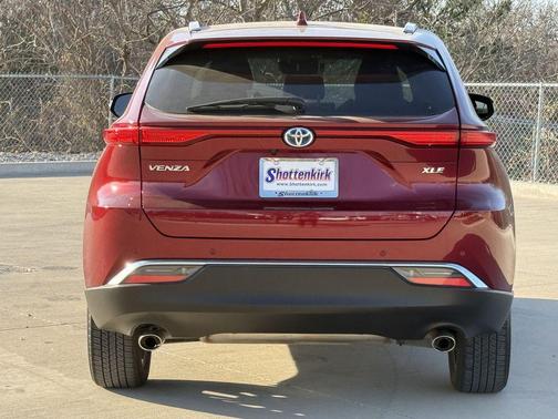 2024 Toyota Venza XLE