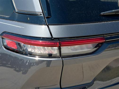 2022 Jeep Grand Cherokee Altitude
