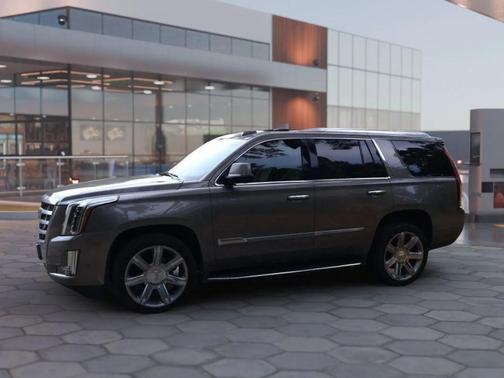 2018 Cadillac Escalade Luxury