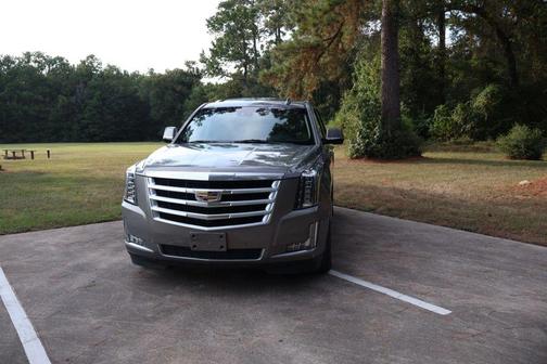 2018 Cadillac Escalade Luxury
