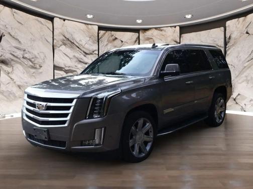 2018 Cadillac Escalade Luxury