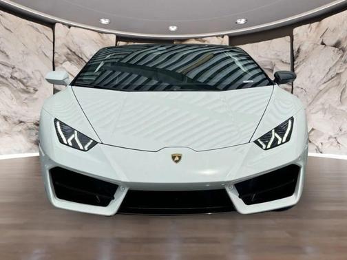 2017 Lamborghini Huracan LP580-2S