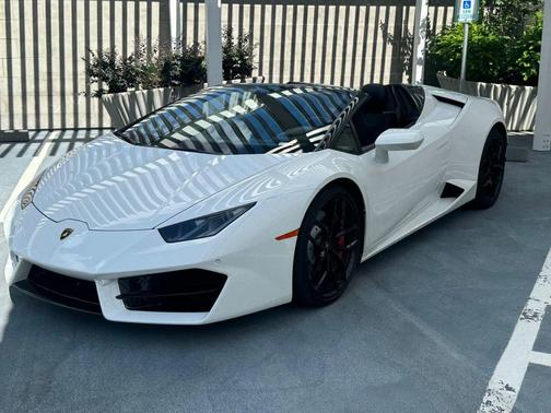2017 Lamborghini Huracan LP580-2S