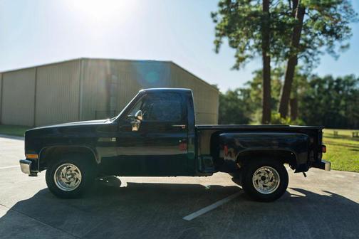 1982 GMC Pickup Truck Base