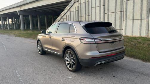 2019 Lincoln Nautilus Reserve