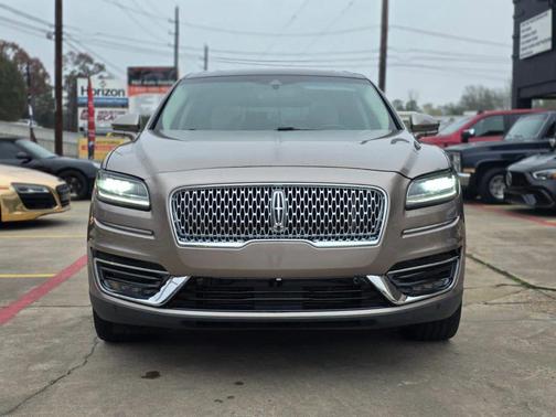 2019 Lincoln Nautilus Reserve