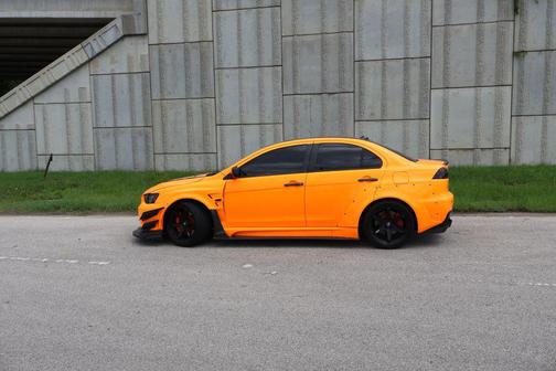 2010 Mitsubishi Lancer Evolution SE