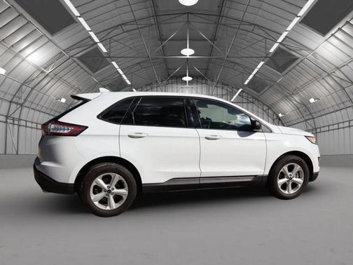 2017 Ford Edge SE
