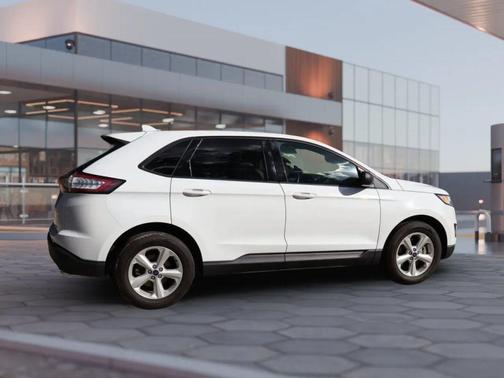 2017 Ford Edge SE
