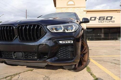 2021 BMW X6 M50i