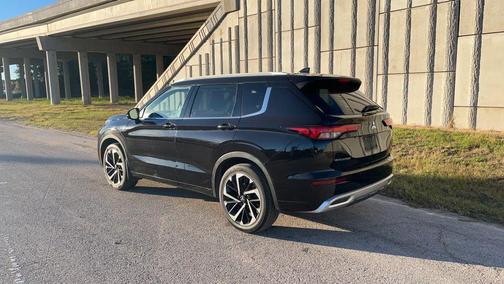 2022 Mitsubishi Outlander SEL Special Edition 2WD