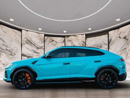 2022 Lamborghini Urus Sport Utility 4D