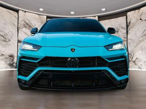 2022 Lamborghini Urus Sport Utility 4D