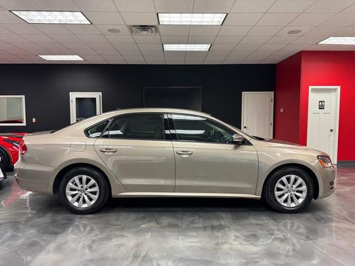 2015 Volkswagen Passat 1.8T S