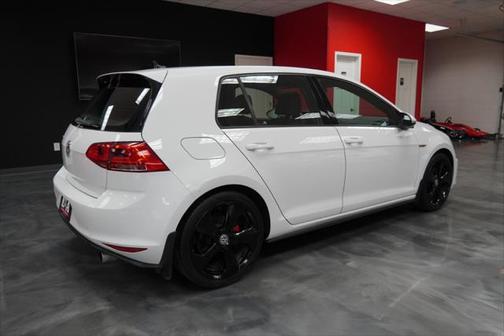 2015 Volkswagen Golf GTI 2.0T SE 4-Door