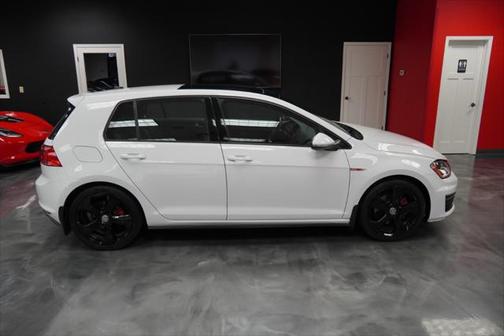 2015 Volkswagen Golf GTI 2.0T SE 4-Door