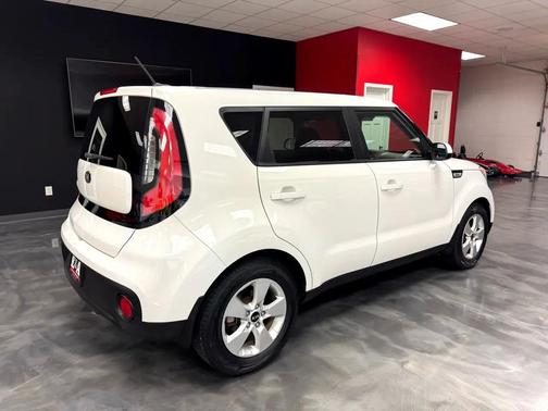 2017 Kia Soul Base