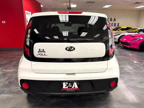 2017 Kia Soul Base