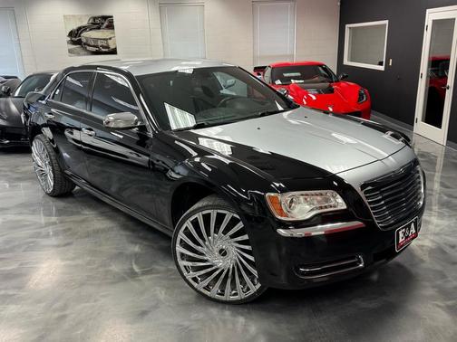 Gloss Black 2014 Chrysler 300 S